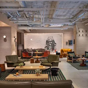 Moxy Nyc Times Square Otel