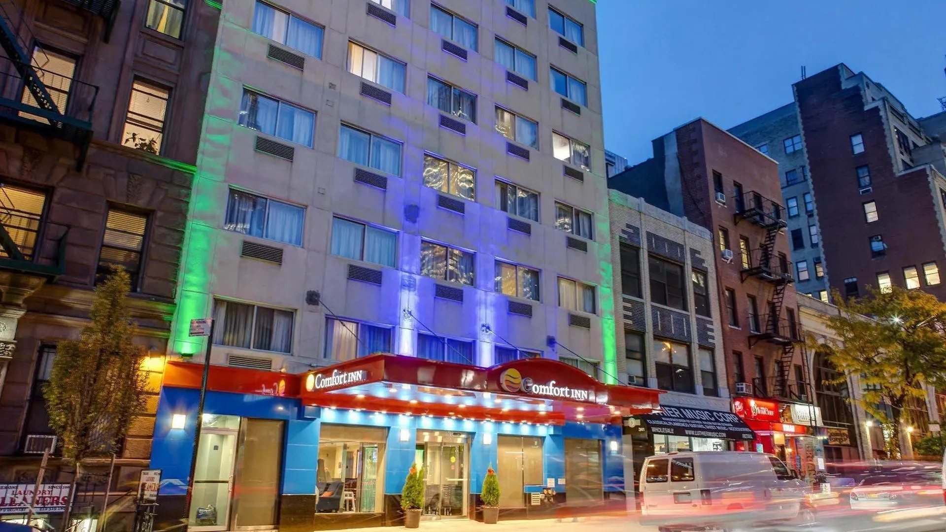 Ramada By Wyndham New York Times Square West Otel 3*,
